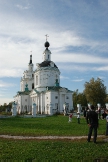 Церковь, которую построил (не сам, конечно) дедушка Александра Сергеевича Пушкина.